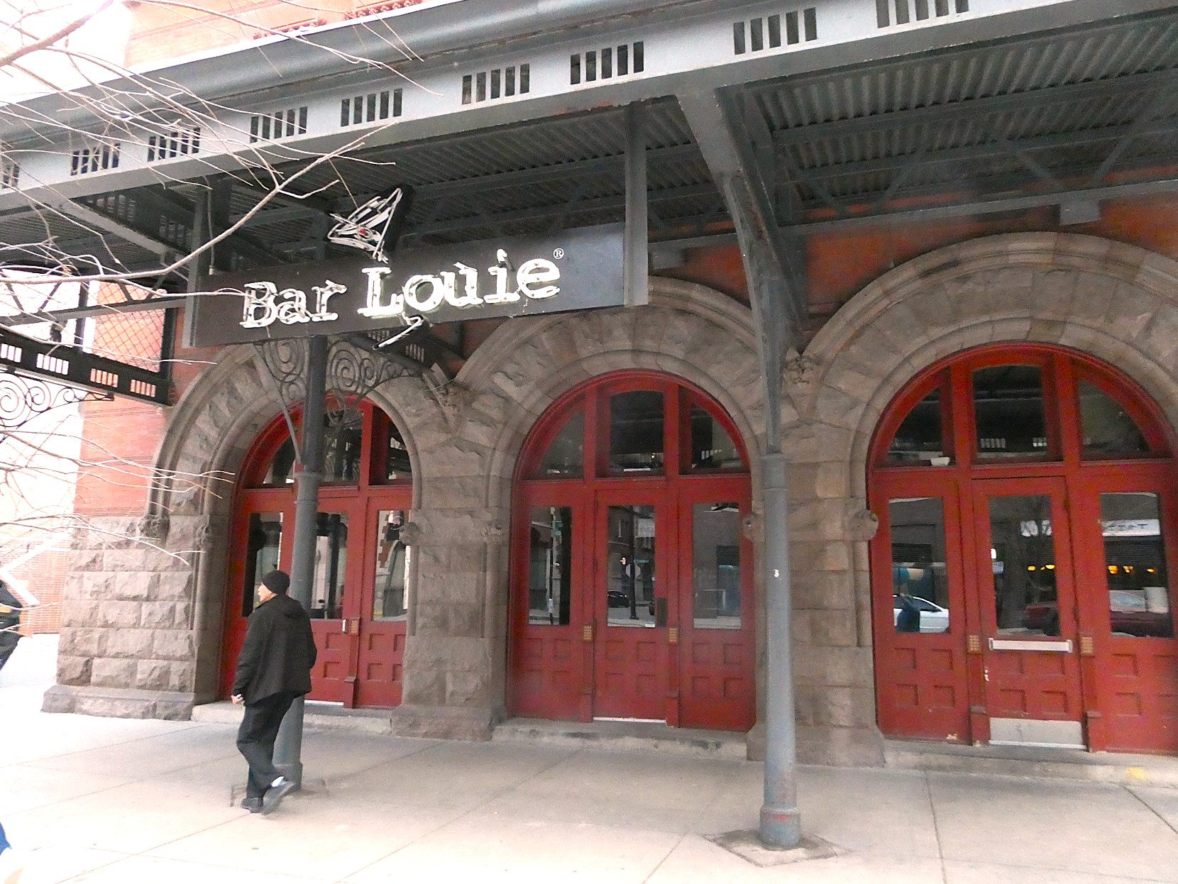 Bar Louie Suddenly Closes Dearborn Station Spot In Printers Row